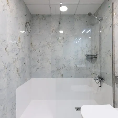 Apartament Uhc Les Ones Family Complex *